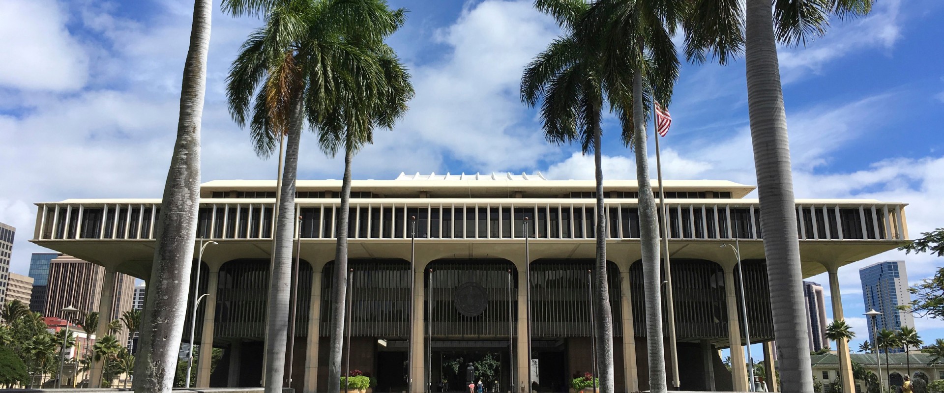 The Impact of Politics on Businesses and the Economy in Honolulu County, Hawaii